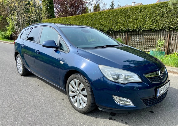 Opel Astra cena 27900 przebieg: 230000, rok produkcji 2011 z Radom małe 352